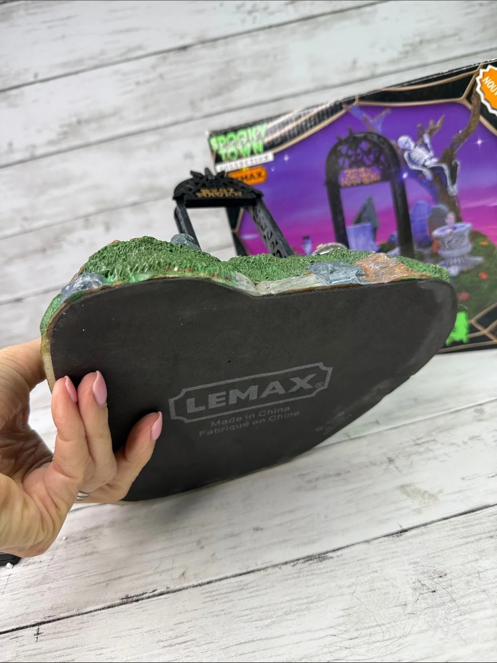 Lemax Spooky Town “Restless Tombstones” 74605 Halloween Animated Retired 2007